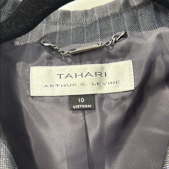 Tahari Charcoal Women's Blazer and Pants Set - Picture 2 of 6